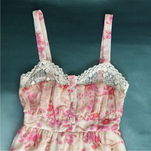 Kimchi Blue Floral Dress with Lace Trim - Picture 11 of 15